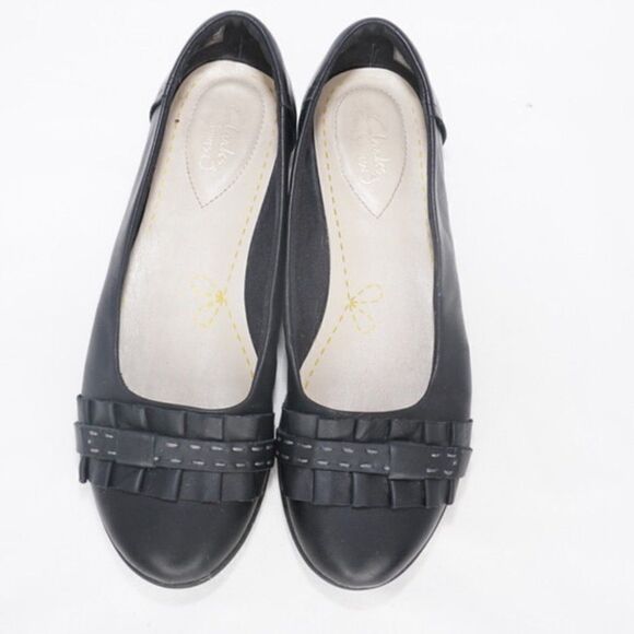 Clarks Sumerset Black Round-Toe Flats, Size 7 - Picture 2 of 8